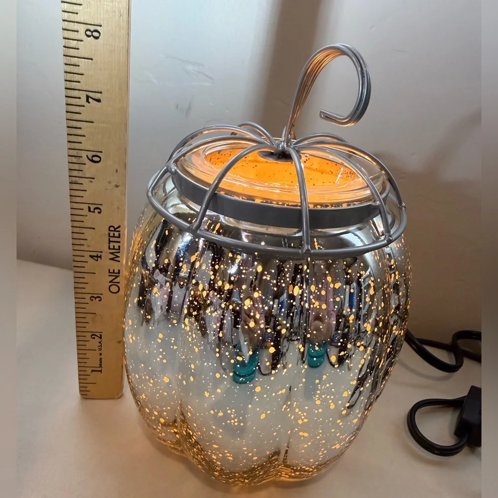 New no box Scentsy Fall Fairy Tale Pumpkin Warmer Nightlight Decor‎ Accent